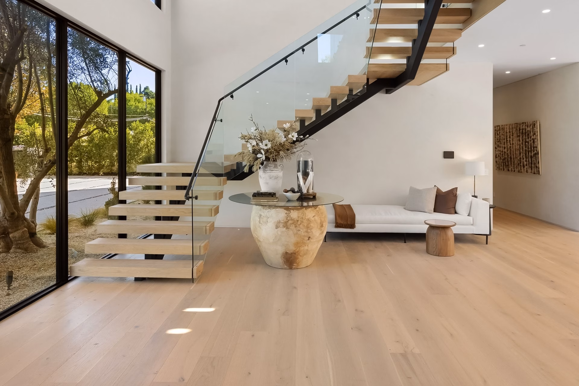 Wohnzimmer mit Vinylboden Holz